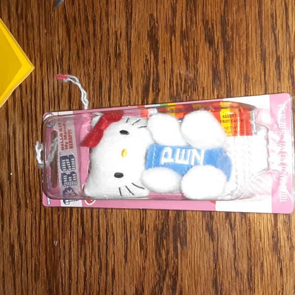 pez Accessories Pez Hello Kitty My Melody Pez Dispenser Clip New In